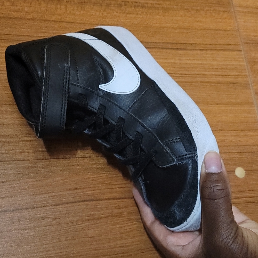 Nike blazer mid